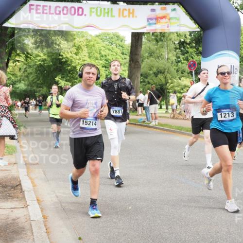 29.06.2025 - hella hamburg halbmarathon MichiJ http://msf.ph/oto/8280299 29.06.2025 10:57:41 Zwischen KM18-KM19 1213, 2110, 4007, 7346, 7881, 8055, 14679, 15214, 16323, 16938 meine-sportfotos.de