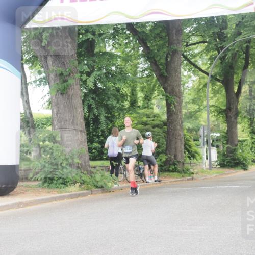 29.06.2025 - hella hamburg halbmarathon KatJ http://msf.ph/oto/8280426 29.06.2025 10:10:39 Zwischen KM18-KM19  meine-sportfotos.de