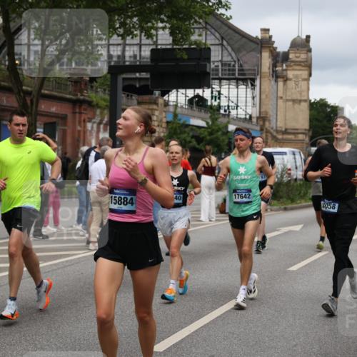 29.06.2025 - hella hamburg halbmarathon Yannick Fuchs http://msf.ph/oto/8280555 29.06.2025 10:49:42 20KM 1179, 1180, 1193, 1834, 2612, 3058, 3668, 4951, 5643, 5672, 6569, 6591, 6924, 7147, 7594, 7742, 7976, 8255, 8573, 8639, 9361, 9562, 11039, 12196, 12545, 13234, 13474, 14365, 15184, 15484, 15584, 15818, 15884, 16176, 16213, 16375, 16401, 16521, 16786, 17133, 17259, 17615, 17640, 17642, 17734, 17940, 18064, 18212, 18325, 18340, 18495, 18741, 18746, 18835, 19120, 19152 meine-sportfotos.de