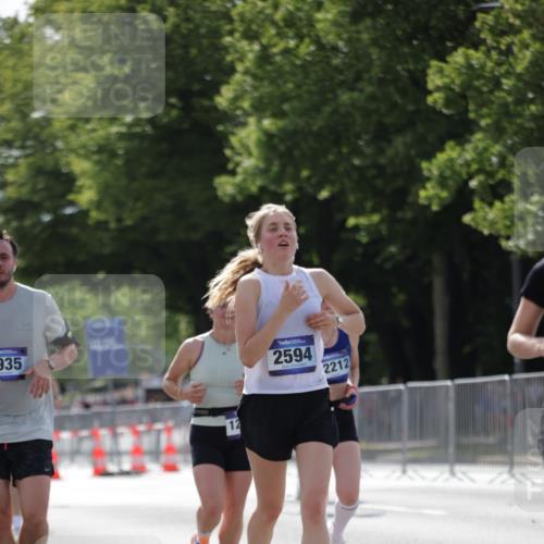 29.06.2025 - hella hamburg halbmarathon Jannik Wohlers http://msf.ph/oto/8280742 29.06.2025 10:02:51 Lombardsbrücke 1135, 1138, 1414, 1450, 2594, 2619, 2780, 2782, 3572, 4511, 6208, 6453, 7210, 7211, 7290, 7706, 7935, 9439, 9453, 10824, 11556, 12169, 12177, 12211, 12212, 12843, 13036, 13474, 13664, 13732, 13857, 13874, 14225, 14493, 16355, 16605, 17096 meine-sportfotos.de