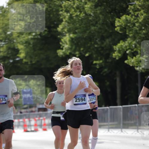 29.06.2025 - hella hamburg halbmarathon Jannik Wohlers http://msf.ph/oto/8280769 29.06.2025 10:02:51 Lombardsbrücke 1135, 1138, 1414, 1450, 2594, 2619, 2780, 2782, 3572, 4511, 6208, 6453, 7210, 7211, 7290, 7706, 7935, 9439, 9453, 10824, 11556, 12169, 12177, 12211, 12212, 12843, 13036, 13474, 13664, 13732, 13857, 13874, 14225, 14493, 16355, 16605, 17096 meine-sportfotos.de