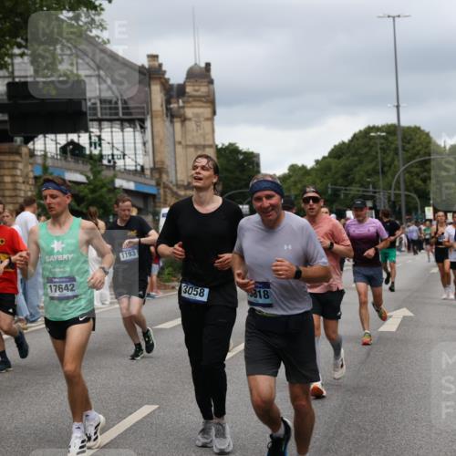 29.06.2025 - hella hamburg halbmarathon Yannick Fuchs http://msf.ph/oto/8280789 29.06.2025 10:49:43 20KM 1179, 1180, 1193, 1834, 2612, 2982, 3058, 3668, 4951, 5643, 5672, 6569, 6591, 6924, 7147, 7594, 7742, 7976, 8255, 8573, 8639, 9361, 9562, 11039, 11309, 12196, 12545, 13474, 14365, 15184, 15484, 15584, 15818, 15884, 16176, 16375, 16401, 16521, 16786, 17133, 17259, 17615, 17640, 17642, 17734, 18064, 18125, 18212, 18325, 18340, 18495, 18741, 18746, 18835, 19120, 19152 meine-sportfotos.de