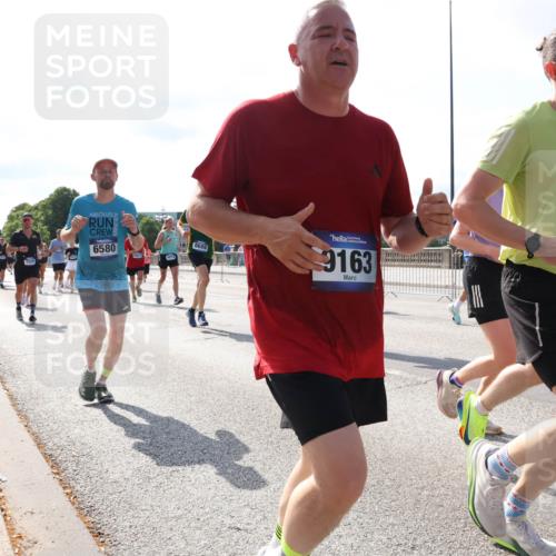 29.06.2025 - hella hamburg halbmarathon Lena Gebhardt http://msf.ph/oto/8280791 29.06.2025 09:58:05 Lombardsbrücke 6580, 8689, 9163, 9065, 1034, 1094, 1179, 1190, 1258, 1320, 1321, 1335, 1563, 1815, 1870, 2034, 2070, 2138, 2397, 2417, 2448, 2488, 2612, 2636, 2711, 2946, 3058, 3091, 3114, 3251, 3999, 4379, 4814, 4903, 5032, 5093, 5305, 5672, 5721, 5775, 6164, 6272, 6355, 6356, 6374, 6569, 6580, 6585, 6628, 6754, 6776, 6897, 7065, 7134, 7409, 7478, 7509, 7594, 7646, 7724, 7856, 7896, 7952, 7973, 7976, 8154, 8508, 8590, 9012, 9057, 9562, 9656, 10084 meine-sportfotos.de