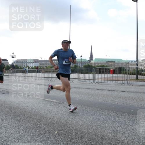 29.06.2025 - hella hamburg halbmarathon Lena Gebhardt http://msf.ph/oto/8280815 29.06.2025 09:45:33 Lombardsbrücke 13066, 12308, 14466, 31, 57, 1686, 1707, 1758, 1990, 2689, 2746, 3043, 4050, 4129, 4679, 4698, 4749, 5070, 5187, 5328, 5550, 5746, 5826, 6358, 6781, 7272, 7389, 7481, 7651, 7723, 7965, 8190, 8209, 8883, 9137, 9381, 9571, 9634, 10017, 10171, 10486, 10876, 11120, 11169, 11413, 11857, 12049, 12232, 12234, 12308, 12595, 12691, 12900, 12988, 13066, 13343, 13618, 14028, 14140, 14289, 15672, 15883, 16157, 16713, 16818, 17428 meine-sportfotos.de