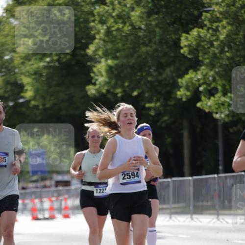 29.06.2025 - hella hamburg halbmarathon Jannik Wohlers http://msf.ph/oto/8280816 29.06.2025 10:02:52 Lombardsbrücke 1114, 1135, 1138, 1414, 1450, 2594, 2619, 2780, 2782, 3572, 4511, 6208, 6453, 7210, 7211, 7290, 7706, 7935, 9439, 9453, 10824, 11556, 12169, 12177, 12211, 12212, 12843, 13036, 13474, 13664, 13732, 13857, 13874, 14225, 14493, 16355, 16605, 17096, 18028 meine-sportfotos.de