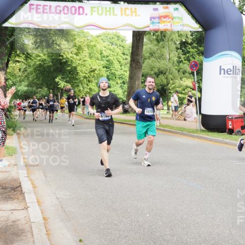 29.06.2025 - hella hamburg halbmarathon MichiJ http://msf.ph/oto/8281210 29.06.2025 10:57:53 Zwischen KM18-KM19 3756, 6166, 9280, 10775, 11774, 16776, 18222 meine-sportfotos.de
