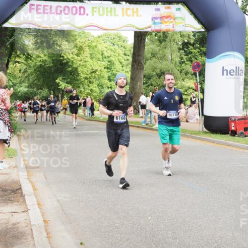 29.06.2025 - hella hamburg halbmarathon MichiJ http://msf.ph/oto/8281293 29.06.2025 10:57:53 Zwischen KM18-KM19 3756, 6166, 9280, 10775, 11774, 16776, 18222 meine-sportfotos.de