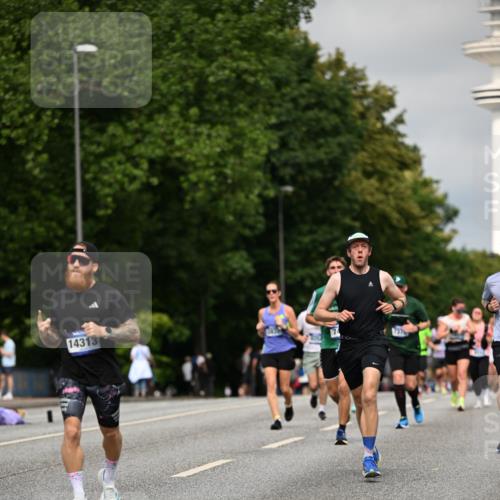 29.06.2025 - hella hamburg halbmarathon Dr. Thomas Lammeyer http://msf.ph/oto/8281299 29.06.2025 10:15:49 Kennedybrücke 1062, 1790, 2661, 3746, 3837, 5254, 6966, 7370, 7474, 7571, 8368, 9119, 9254, 9405, 10042 meine-sportfotos.de