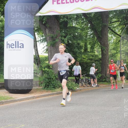 29.06.2025 - hella hamburg halbmarathon KatJ http://msf.ph/oto/8281445 29.06.2025 10:10:50 Zwischen KM18-KM19  meine-sportfotos.de