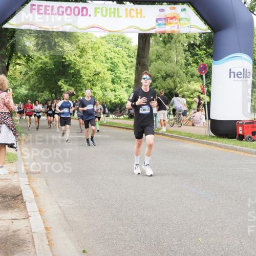 29.06.2025 - hella hamburg halbmarathon MichiJ http://msf.ph/oto/8281464 29.06.2025 10:57:57 Zwischen KM18-KM19 6166, 9280, 10775 meine-sportfotos.de