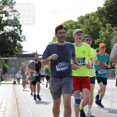 29.06.2025 - hella hamburg halbmarathon Jannik Wohlers http://msf.ph/oto/8281515 29.06.2025 10:02:55 Lombardsbrücke 1114, 1135, 1138, 1414, 1450, 1885, 2594, 2619, 2782, 3572, 4307, 4511, 6391, 6453, 7211, 7277, 7278, 7279, 7290, 7706, 7935, 9439, 9453, 10824, 11556, 12177, 12211, 12212, 12843, 13036, 13474, 13732, 13857, 13874, 13976, 14225, 15539, 16371, 16605, 17096, 18028 meine-sportfotos.de