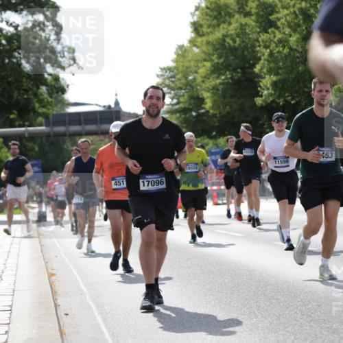 29.06.2025 - hella hamburg halbmarathon Jannik Wohlers http://msf.ph/oto/8281561 29.06.2025 10:02:56 Lombardsbrücke 1114, 1135, 1138, 1450, 1885, 2594, 2619, 3572, 4307, 4511, 6391, 6453, 7277, 7278, 7279, 7290, 7706, 7935, 9439, 9453, 10824, 11556, 12177, 12211, 12212, 12377, 12843, 13036, 13474, 13732, 13857, 13874, 13976, 14225, 15539, 16371, 16605, 17096, 18028 meine-sportfotos.de