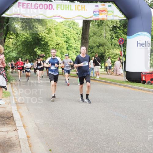 29.06.2025 - hella hamburg halbmarathon MichiJ http://msf.ph/oto/8281575 29.06.2025 10:58:00 Zwischen KM18-KM19 1893, 3176, 6166, 7462, 10775, 13610, 15085 meine-sportfotos.de