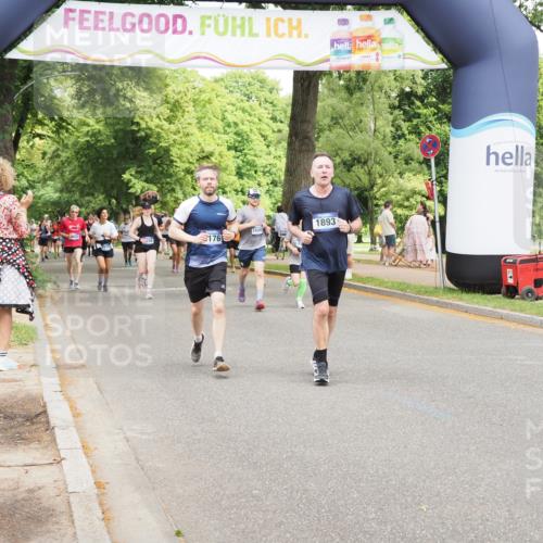 29.06.2025 - hella hamburg halbmarathon MichiJ http://msf.ph/oto/8281612 29.06.2025 10:58:00 Zwischen KM18-KM19 1893, 3176, 6166, 7462, 10775, 13610, 15085 meine-sportfotos.de