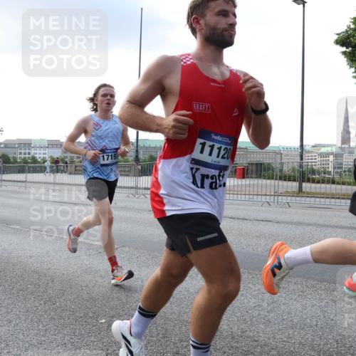 29.06.2025 - hella hamburg halbmarathon Lena Gebhardt http://msf.ph/oto/8281688 29.06.2025 09:45:37 Lombardsbrücke 16712, 1715, 1719, 11120, 57, 1686, 1707, 1758, 1990, 2689, 2746, 3043, 4050, 4129, 4679, 4698, 4749, 5070, 5187, 5328, 5550, 5746, 5826, 6358, 6781, 6878, 7272, 7389, 7481, 7651, 7723, 7965, 8190, 8209, 8883, 9137, 9381, 9571, 9634, 10017, 10171, 10270, 10484, 10486, 10876, 11120, 11413, 11857, 12049, 12232, 12234, 12308, 12595, 12691, 12988, 13066, 13343, 13618, 13686, 14028, 14140, 14289, 15672, 15883, 16157, 16713, 16818, 17428 meine-sportfotos.de
