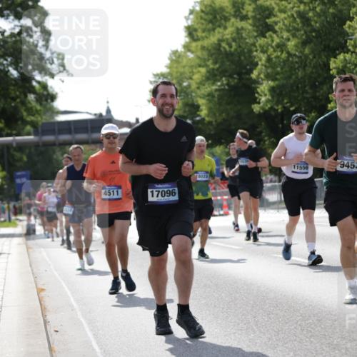 29.06.2025 - hella hamburg halbmarathon Jannik Wohlers http://msf.ph/oto/8281755 29.06.2025 10:02:57 Lombardsbrücke 1114, 1135, 1138, 1161, 1450, 1885, 2594, 2619, 3572, 4307, 4511, 6391, 6453, 7277, 7278, 7279, 7290, 7706, 7935, 9453, 10824, 11556, 12177, 12211, 12212, 12377, 12843, 13036, 13474, 13732, 13857, 13976, 15539, 16371, 16605, 17096, 17226, 18028 meine-sportfotos.de