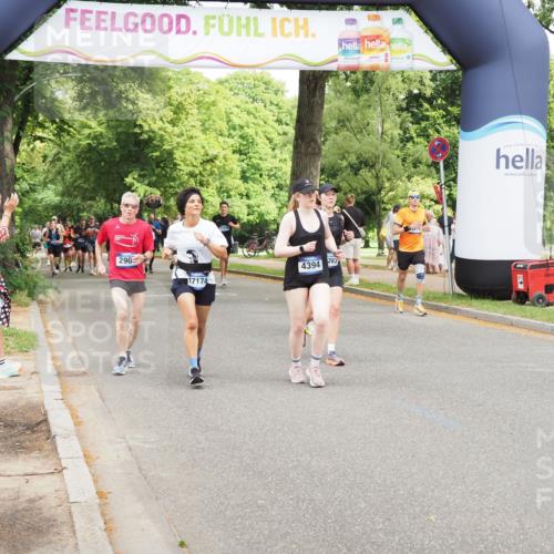 29.06.2025 - hella hamburg halbmarathon MichiJ http://msf.ph/oto/8281884 29.06.2025 10:58:04 Zwischen KM18-KM19 1893, 2904, 3176, 4394, 7462, 8854, 10283, 10610, 13610, 15085, 16456, 17174 meine-sportfotos.de