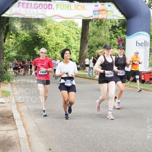 29.06.2025 - hella hamburg halbmarathon MichiJ http://msf.ph/oto/8281976 29.06.2025 10:58:05 Zwischen KM18-KM19 1893, 2904, 3176, 4394, 7462, 8854, 10283, 10610, 13610, 15085, 16456, 16709, 17174 meine-sportfotos.de