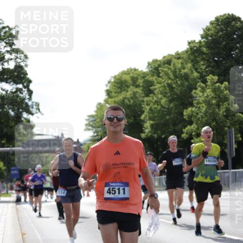 29.06.2025 - hella hamburg halbmarathon Jannik Wohlers http://msf.ph/oto/8282072 29.06.2025 10:02:59 Lombardsbrücke 1114, 1135, 1138, 1161, 1450, 1885, 2594, 2619, 4307, 4511, 5464, 6391, 6453, 7277, 7278, 7279, 7290, 7706, 7935, 9453, 11556, 12177, 12211, 12212, 12377, 12843, 13474, 13732, 13857, 13976, 15539, 16371, 16605, 17096, 17226, 18028 meine-sportfotos.de