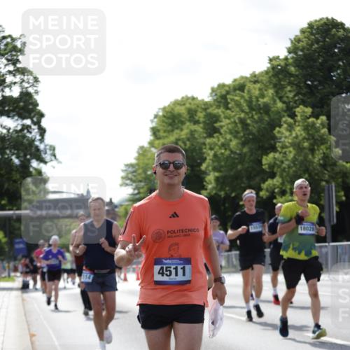 29.06.2025 - hella hamburg halbmarathon Jannik Wohlers http://msf.ph/oto/8282082 29.06.2025 10:02:59 Lombardsbrücke 1114, 1135, 1138, 1161, 1450, 1885, 2594, 2619, 4307, 4511, 5464, 6391, 6453, 7277, 7278, 7279, 7290, 7706, 7935, 9453, 11556, 12177, 12211, 12212, 12377, 12843, 13474, 13732, 13857, 13976, 15539, 16371, 16605, 17096, 17226, 18028 meine-sportfotos.de