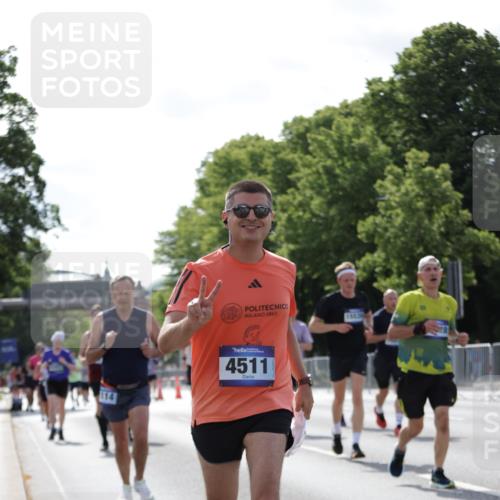 29.06.2025 - hella hamburg halbmarathon Jannik Wohlers http://msf.ph/oto/8282102 29.06.2025 10:02:59 Lombardsbrücke 1114, 1135, 1138, 1161, 1450, 1885, 2594, 2619, 4307, 4511, 5464, 6391, 6453, 7277, 7278, 7279, 7290, 7706, 7935, 9453, 11556, 12177, 12211, 12212, 12377, 12843, 13474, 13732, 13857, 13976, 15539, 16371, 16605, 17096, 17226, 18028 meine-sportfotos.de