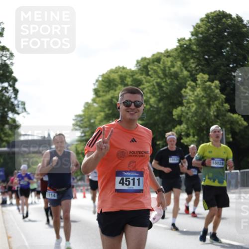 29.06.2025 - hella hamburg halbmarathon Jannik Wohlers http://msf.ph/oto/8282165 29.06.2025 10:02:59 Lombardsbrücke 1114, 1135, 1138, 1161, 1450, 1885, 2594, 2619, 4307, 4511, 5464, 6391, 6453, 7277, 7278, 7279, 7290, 7706, 7935, 9453, 11556, 12177, 12211, 12212, 12377, 12843, 13474, 13732, 13857, 13976, 15539, 16371, 16605, 17096, 17226, 18028 meine-sportfotos.de