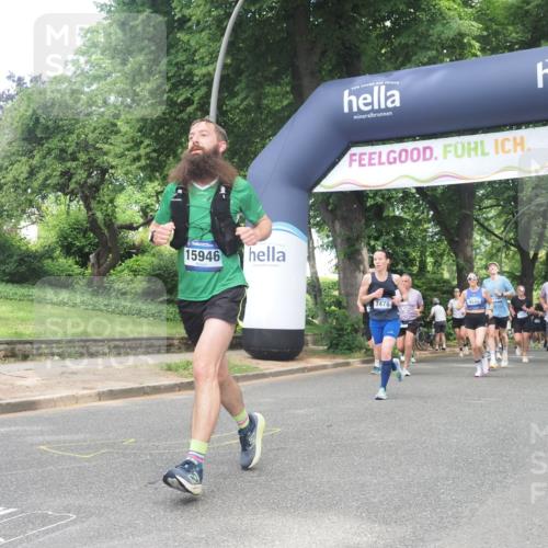 29.06.2025 - hella hamburg halbmarathon KatJ http://msf.ph/oto/8282250 29.06.2025 10:40:51 Zwischen KM18-KM19 2058, 2099, 2771, 6762, 7478 meine-sportfotos.de