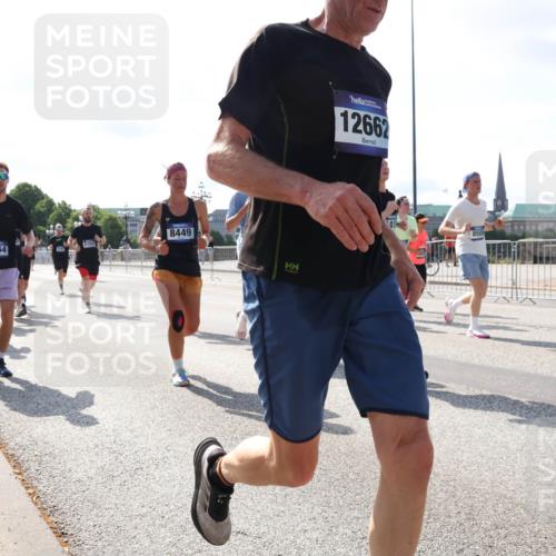 29.06.2025 - hella hamburg halbmarathon Lena Gebhardt http://msf.ph/oto/8282297 29.06.2025 09:58:10 Lombardsbrücke 8449, 6164, 6754, 12662, 850, 263, 1034, 1094, 1179, 1190, 1258, 1320, 1321, 1335, 1563, 1815, 1870, 2034, 2070, 2138, 2397, 2417, 2448, 2612, 2636, 2656, 2711, 2946, 3041, 3058, 3091, 3114, 3251, 3859, 4814, 4903, 5032, 5093, 5305, 5672, 5721, 5775, 6164, 6272, 6355, 6356, 6433, 6569, 6580, 6585, 6628, 6754, 6776, 6897, 7065, 7134, 7409, 7478, 7509, 7594, 7646, 7724, 7856, 7896, 7952, 7973, 7976, 8154, 8311, 8508, 8590, 8825, 9012, 9057, 9562, 9656, 10084 meine-sportfotos.de