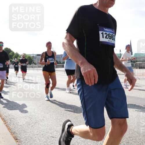 29.06.2025 - hella hamburg halbmarathon Lena Gebhardt http://msf.ph/oto/8282360 29.06.2025 09:58:11 Lombardsbrücke 6754, 2449, 12662, 263, 1034, 1094, 1179, 1190, 1258, 1320, 1321, 1335, 1563, 1815, 1870, 2034, 2070, 2138, 2397, 2417, 2448, 2612, 2636, 2656, 2711, 2946, 3041, 3058, 3091, 3114, 3251, 3859, 4814, 4903, 5032, 5093, 5305, 5672, 5721, 5775, 6164, 6272, 6355, 6356, 6433, 6569, 6580, 6585, 6628, 6754, 6776, 6897, 7065, 7134, 7409, 7478, 7509, 7646, 7724, 7856, 7896, 7952, 7973, 7976, 8154, 8311, 8508, 8590, 8825, 9012, 9057, 9562, 9656, 10084 meine-sportfotos.de