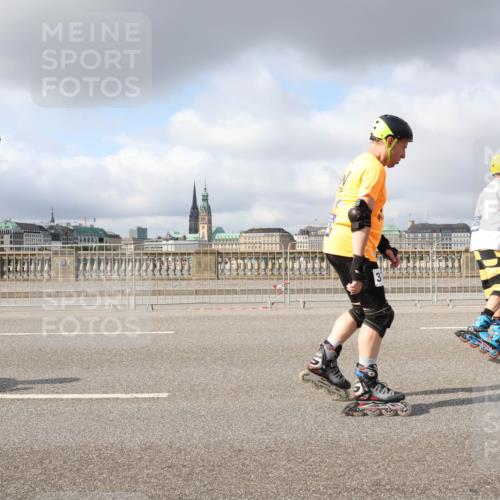 29.06.2025 - hella hamburg halbmarathon Lena Gebhardt http://msf.ph/oto/8282401 29.06.2025 09:05:04 Lombardsbrücke  meine-sportfotos.de