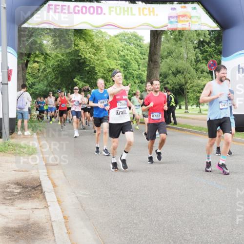 29.06.2025 - hella hamburg halbmarathon MichiJ http://msf.ph/oto/8282521 29.06.2025 10:32:18 Zwischen KM18-KM19 1415, 1558, 3146, 3907, 4991, 5692, 7093, 7508, 8063, 8145, 8900, 11848, 12966, 13348 meine-sportfotos.de