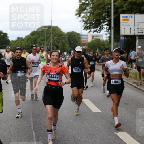 29.06.2025 - hella hamburg halbmarathon Yannick Fuchs http://msf.ph/oto/8282571 29.06.2025 10:37:29 20KM 1353, 1675, 1735, 2653, 4229, 4318, 5011, 5124, 5477, 7026, 7508, 9364, 9371, 9534, 10099, 10251, 11177, 12153, 12723, 12839, 13746, 13807, 14201, 14226, 14447, 14484, 14560, 14813, 14849, 15255, 15328, 15535, 15706, 15851, 15921, 16333, 17733, 17911, 18004, 18274, 18275, 18304, 18449, 18659, 18987, 19009, 19229 meine-sportfotos.de