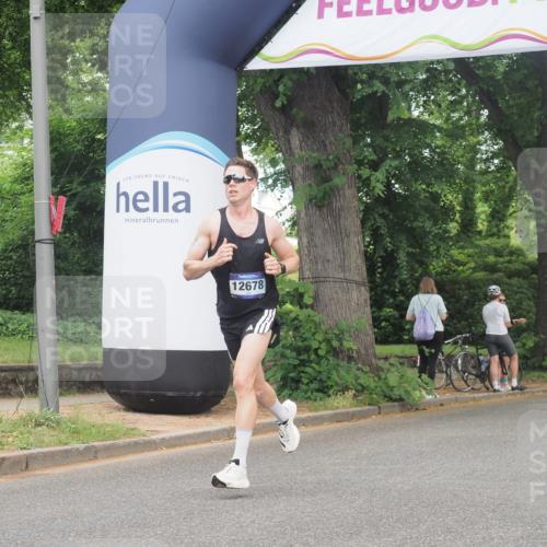 29.06.2025 - hella hamburg halbmarathon KatJ http://msf.ph/oto/8282794 29.06.2025 10:11:04 Zwischen KM18-KM19  meine-sportfotos.de