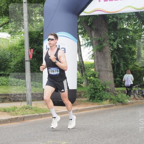 29.06.2025 - hella hamburg halbmarathon KatJ http://msf.ph/oto/8282856 29.06.2025 10:11:04 Zwischen KM18-KM19  meine-sportfotos.de