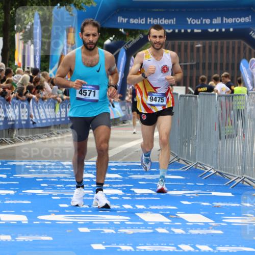 29.06.2025 - hella hamburg halbmarathon Strokosch-Dieckow http://msf.ph/oto/8282922 29.06.2025 10:22:20 Ziel 4571, 9475 meine-sportfotos.de