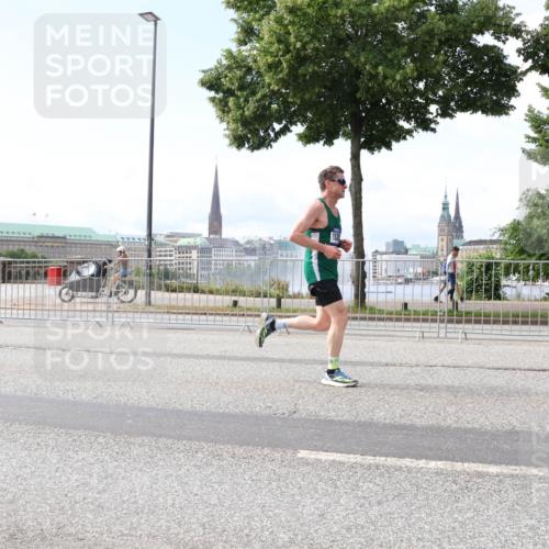 29.06.2025 - hella hamburg halbmarathon Lena Gebhardt http://msf.ph/oto/8282953 29.06.2025 10:11:39 Lombardsbrücke 1328, 1531, 1723, 1866, 1992, 3363, 3837, 4227, 5254, 5379, 5605, 7571, 8115, 8171, 8206, 8207, 8368, 8807, 8810, 9119, 9191, 9428, 10042, 10196, 10372, 10428, 11149, 11321, 11507, 11755, 11917, 12286, 12473, 13177, 13203, 13603, 13939, 13958, 14008, 14149, 14384, 15252, 15797, 15908, 15945, 16383, 17080, 17142, 17638, 17774, 17787, 17866, 18261, 18278, 18382, 19172, 19241 meine-sportfotos.de