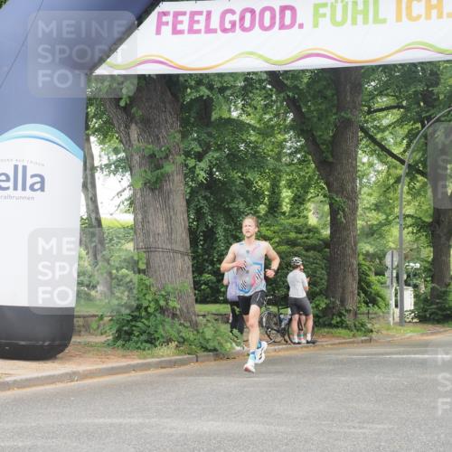 29.06.2025 - hella hamburg halbmarathon KatJ http://msf.ph/oto/8282963 29.06.2025 10:11:11 Zwischen KM18-KM19  meine-sportfotos.de