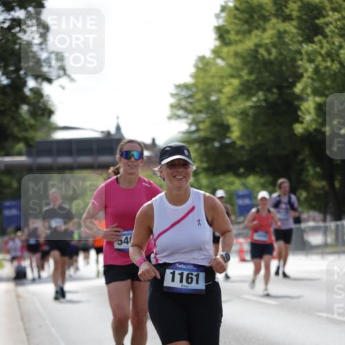 29.06.2025 - hella hamburg halbmarathon Jannik Wohlers http://msf.ph/oto/8283017 29.06.2025 10:03:07 Lombardsbrücke 1114, 1161, 1885, 2619, 2683, 2759, 4307, 4511, 5384, 5396, 5464, 6391, 6453, 7277, 7278, 7279, 8484, 9453, 10389, 11556, 12211, 12377, 12843, 13793, 13976, 15539, 15643, 15859, 16371, 17096, 17226, 17550, 18028, 18999 meine-sportfotos.de