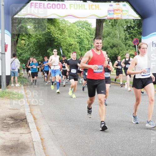 29.06.2025 - hella hamburg halbmarathon MichiJ http://msf.ph/oto/8283090 29.06.2025 10:32:22 Zwischen KM18-KM19 1415, 1697, 3004, 3907, 4310, 4981, 4999, 5692, 7005, 7093, 8063, 8722, 9374, 10246, 11648, 11848, 12966, 13807, 15535 meine-sportfotos.de
