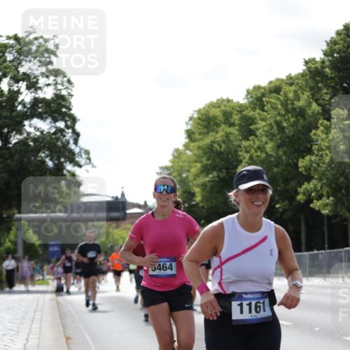 29.06.2025 - hella hamburg halbmarathon Jannik Wohlers http://msf.ph/oto/8283093 29.06.2025 10:03:08 Lombardsbrücke 1114, 1161, 1885, 2619, 2683, 2759, 4307, 4511, 5384, 5396, 5464, 6391, 6453, 7277, 7278, 7279, 8484, 9453, 10389, 11556, 12377, 13793, 13976, 15539, 15643, 15859, 16371, 17096, 17226, 17550, 18028, 18999 meine-sportfotos.de