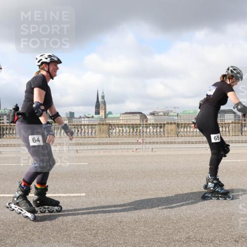 29.06.2025 - hella hamburg halbmarathon Lena Gebhardt http://msf.ph/oto/8283302 29.06.2025 09:05:05 Lombardsbrücke  meine-sportfotos.de