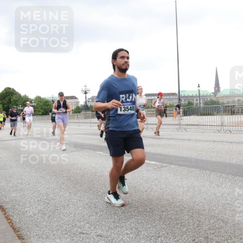 29.06.2025 - hella hamburg halbmarathon Lena Gebhardt http://msf.ph/oto/8283374 29.06.2025 10:55:09 Lombardsbrücke 10, 13548, 1013, 1198, 2084, 2090, 2452, 2566, 2632, 3002, 3115, 3157, 3274, 3577, 4039, 4191, 4192, 4628, 5040, 5392, 5483, 5500, 5727, 5882, 6395, 6396, 6839, 6944, 6982, 7219, 7238, 7680, 7766, 8012, 8186, 8403, 8519, 9521, 9596, 10109, 10331, 10458, 10471, 10686, 10885, 11109, 11226, 11287, 11737, 11788, 11908, 12147, 12148, 12240, 12268, 12270, 13098, 13230, 13283, 13548, 13944, 13945, 13979, 13980, 14515, 14727, 15152, 15160, 16385 meine-sportfotos.de