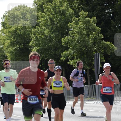 29.06.2025 - hella hamburg halbmarathon Jannik Wohlers http://msf.ph/oto/8283525 29.06.2025 10:03:11 Lombardsbrücke 1114, 1161, 1885, 2277, 2683, 2759, 4307, 4511, 5384, 5396, 5464, 6391, 7277, 7278, 7279, 8484, 10389, 11402, 11556, 12377, 13793, 13976, 15539, 15643, 15859, 16371, 16621, 17226, 17550, 18028, 18999 meine-sportfotos.de