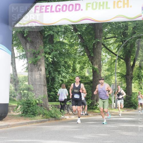 29.06.2025 - hella hamburg halbmarathon KatJ http://msf.ph/oto/8283535 29.06.2025 10:11:18 Zwischen KM18-KM19  meine-sportfotos.de