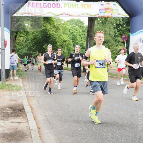 29.06.2025 - hella hamburg halbmarathon MichiJ http://msf.ph/oto/8283715 29.06.2025 10:32:29 Zwischen KM18-KM19 1220, 1468, 1941, 2365, 2402, 2707, 3004, 3021, 4981, 5231, 5476, 5624, 6991, 7005, 7191, 7322, 8871, 9444, 9633, 9931, 10193, 12657, 12711, 13975, 15280, 16549, 17376, 17406, 17729, 17977, 18107, 18437, 18464, 18560, 18691, 18765, 19206, 19207, 19210 meine-sportfotos.de