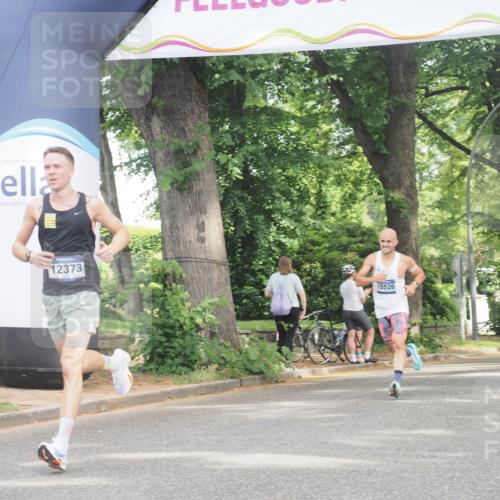 29.06.2025 - hella hamburg halbmarathon KatJ http://msf.ph/oto/8283946 29.06.2025 10:11:22 Zwischen KM18-KM19 12373 meine-sportfotos.de