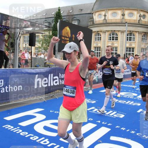29.06.2025 - hella hamburg halbmarathon Michael Strokosch http://msf.ph/oto/8283992 29.06.2025 10:55:02 Ziel 1327, 2884, 3652, 4249, 4616, 4938, 5020, 6433, 6994, 8514, 8698, 10266, 13988, 14638, 14750, 14845, 15126, 15156, 15879, 16047, 16623, 16868, 18181, 18325 meine-sportfotos.de