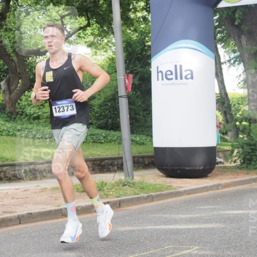 29.06.2025 - hella hamburg halbmarathon KatJ http://msf.ph/oto/8284159 29.06.2025 10:11:23 Zwischen KM18-KM19 12373 meine-sportfotos.de