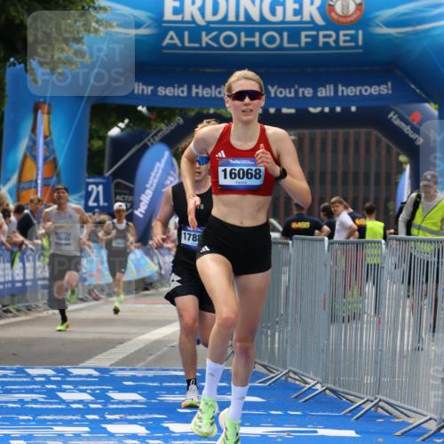 29.06.2025 - hella hamburg halbmarathon Strokosch-Dieckow http://msf.ph/oto/8284184 29.06.2025 10:22:01 Ziel 13751, 16068, 17886, 18693 meine-sportfotos.de