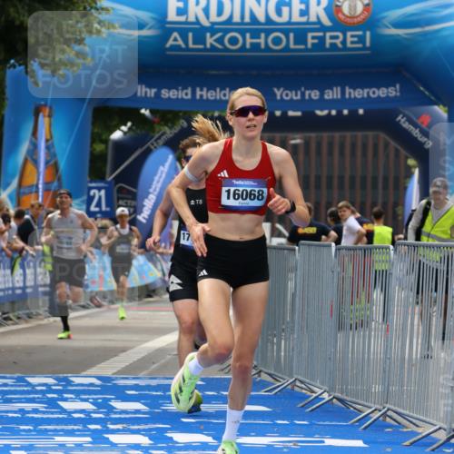 29.06.2025 - hella hamburg halbmarathon Strokosch-Dieckow http://msf.ph/oto/8284229 29.06.2025 10:22:00 Ziel 13751, 16068, 17886, 18693 meine-sportfotos.de